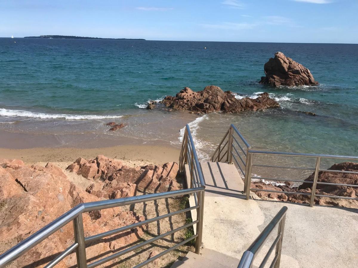 Magnifique Appartement Pied Dans L'Eau Cannes Exterior photo